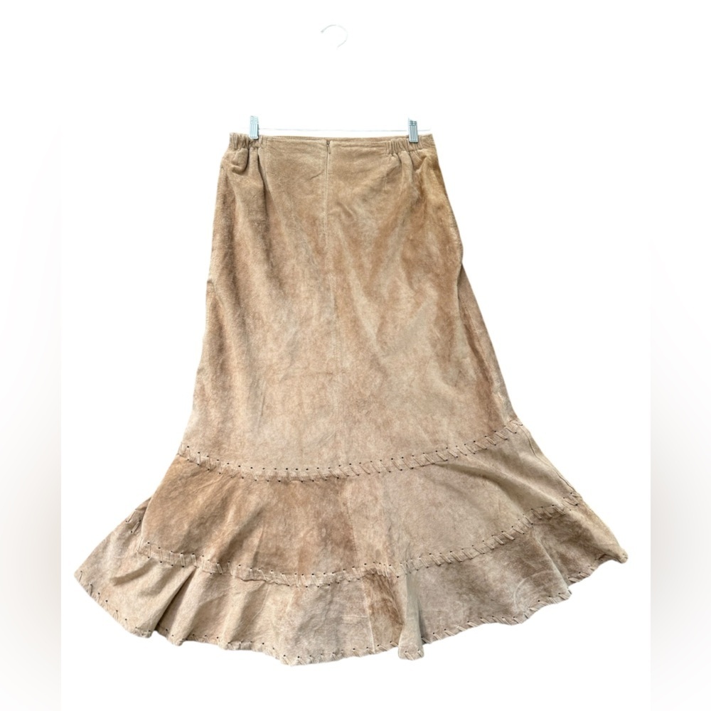 Chico's brand tan suede leather skirt whipstitch ruffled hem size 1 - Picture 5 of 17